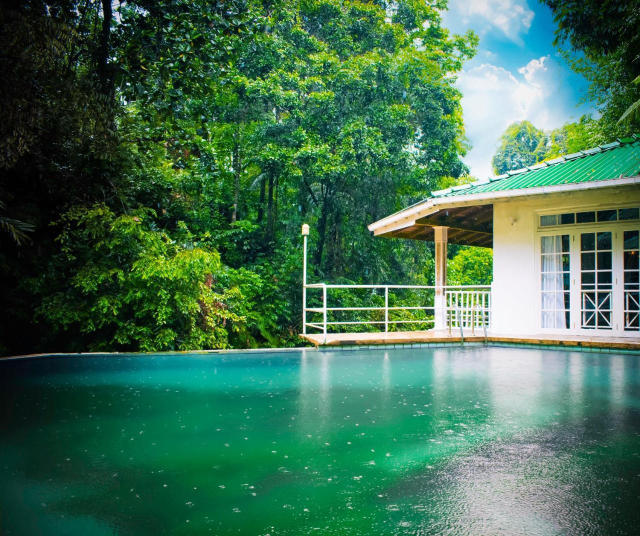 Royal River Resort Kitulgala Exterior foto