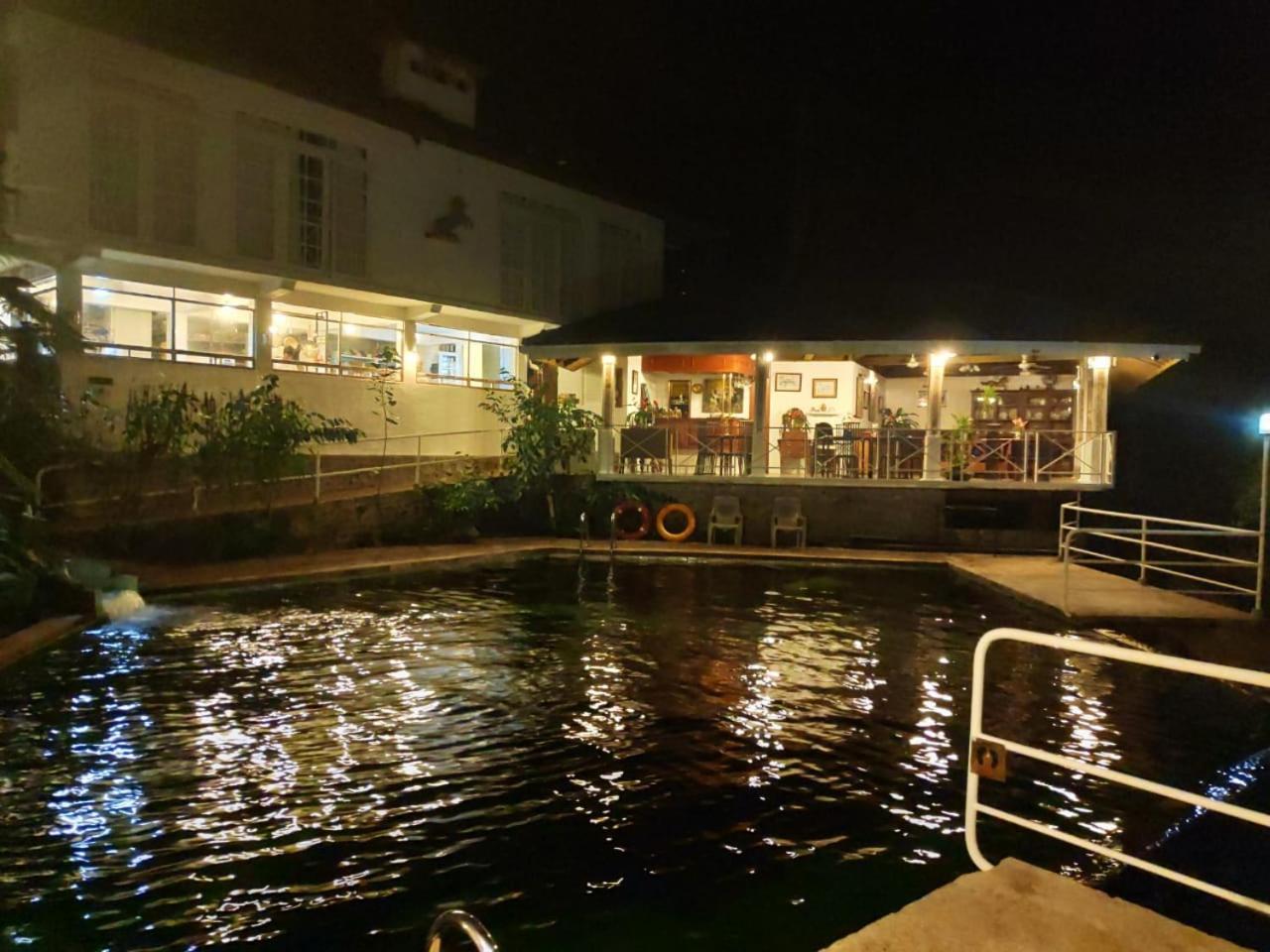 Royal River Resort Kitulgala Exterior foto